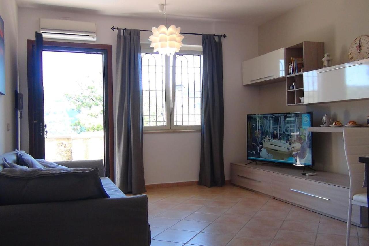 Relax Sul Lago Apartment เจนซาโน ดิ โรมา ภายนอก รูปภาพ